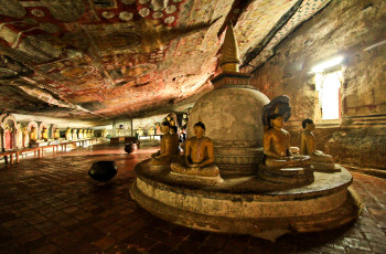 Dambulla Cave Temple