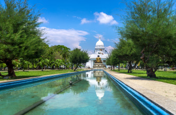 Viharamahadevi Park