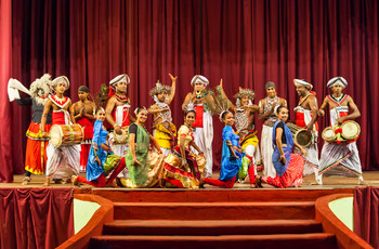 Kandy Lake Club - Cultural Dance show